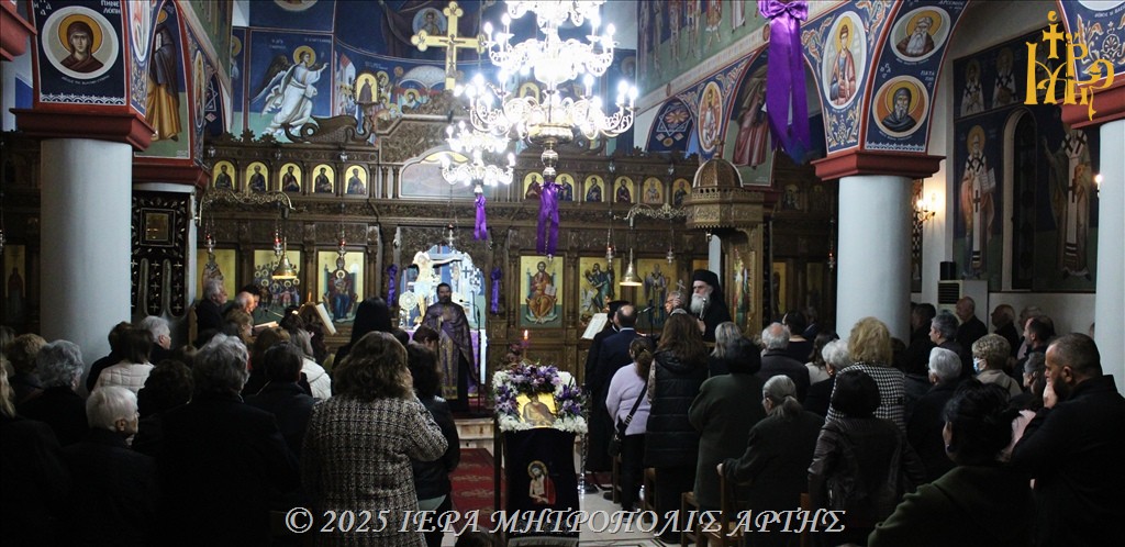 Μεγάλη Τρίτη εσπέρας στην ενορία Ταξιαρχών πόλεως Άρτης 