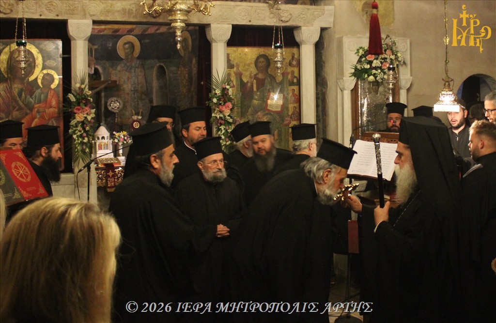 Άρτης Καλλίνικος: Με τον Σταυρό πορευόμαστε προς την Ανάσταση»