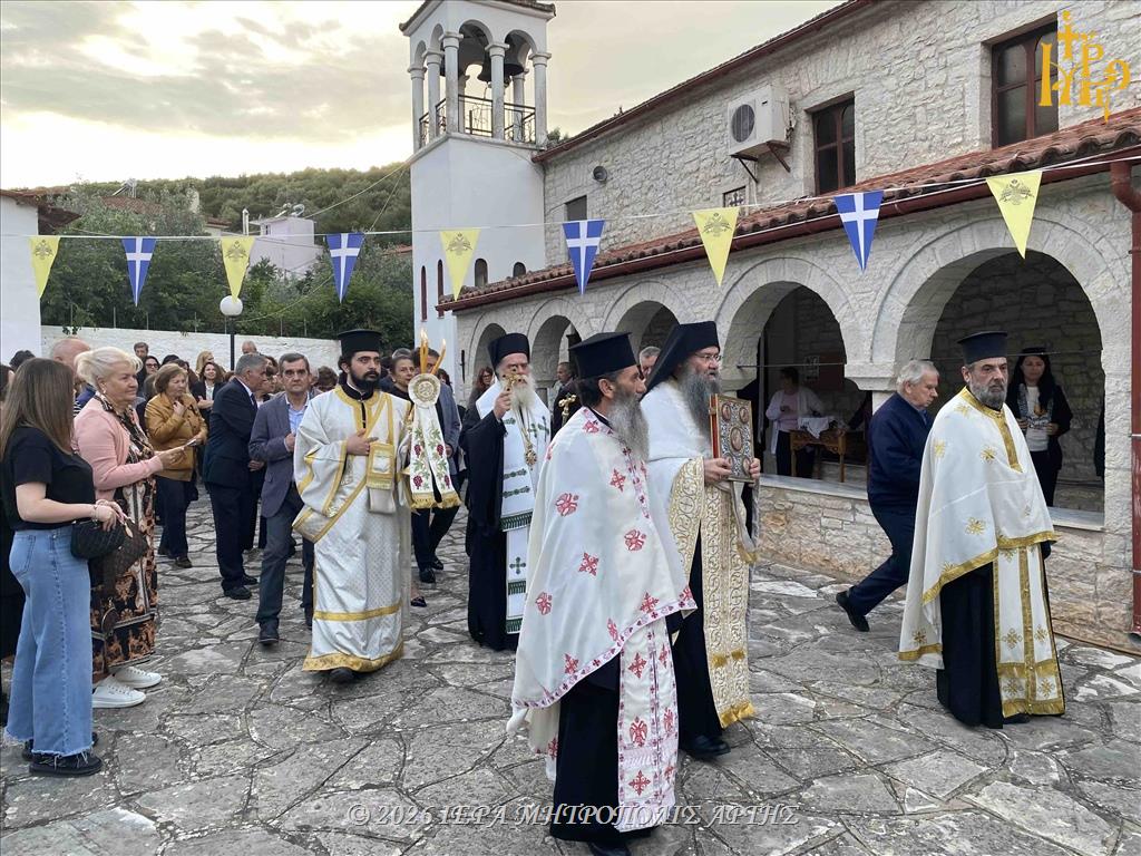 Άρτης Καλλίνικος: "Τα Ιερά Λείψανα, θαυματουργώντας, βεβαιώνουν την Ανάσταση"