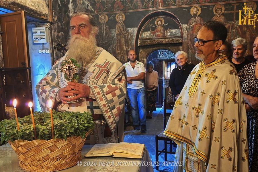 Άρτης Καλλίνικος: «Ο Τίμιος Σταυρός μεταμορφώνει τον πόνο σε ελπίδα»